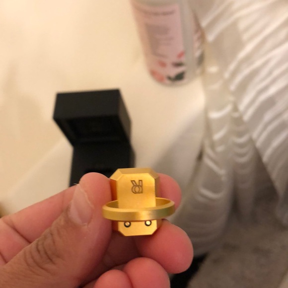 Tingly - Picture 5 of 7